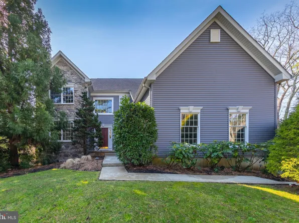 9 Tomahawk Trl, Medford, NJ 08055