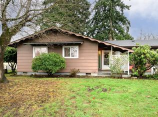 1147 S 34th Pl, Springfield, OR 97478