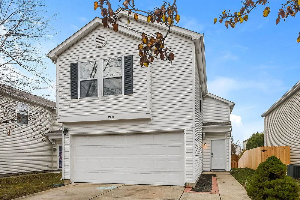 3 bed, 2.5 bath, 1642 sqft, $1,995 — Photo 4