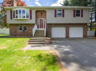 715 Lombard Rd, Chicopee, MA 01020