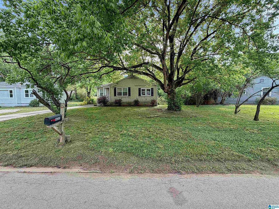 1st image of 825 Meadowbrook Dr