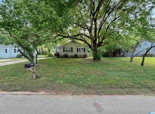825 Meadowbrook Dr, Birmingham, AL 35215
