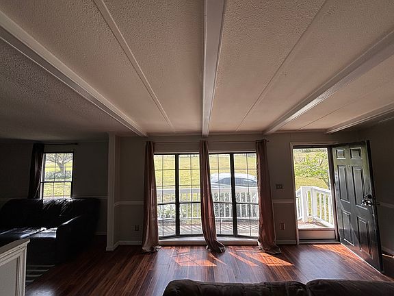 4th image of 9521 Neils Branch Rd