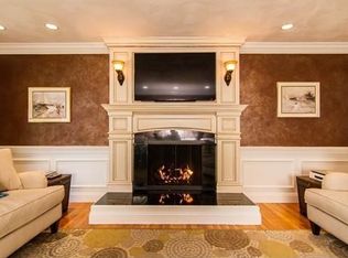 4 Jorie Ln, Walpole, MA 02081