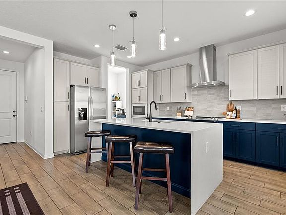 3rd image of 8330 Abalone Loop