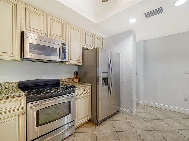 14041 Bellagio Way #316 — Photo 24