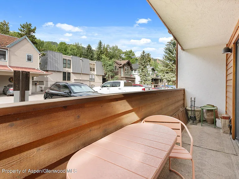 935 E Hopkins Ave #7 — Photo 16
