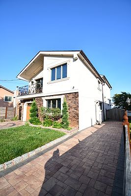 1st image of 20 Mercer Pl #1