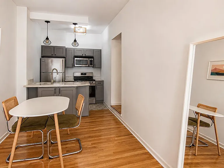 208 Willow Ave #201 — Photo 6