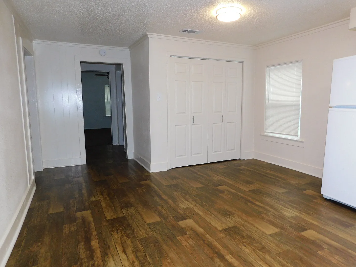 3 bed, 1320 sqft, $1,300 — Photo 2