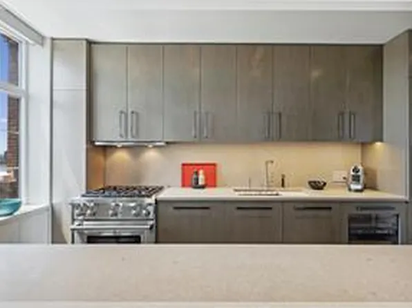 465 West 23rd Street image 6 of 17