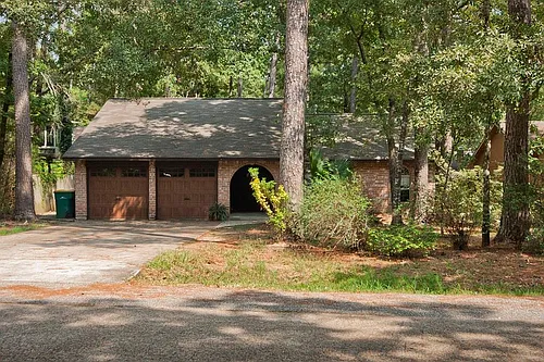 2107 W Lacey Oak Cir Photo 1