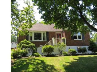 316 E Chestnut St, Souderton, PA 18964
