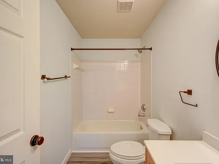 8905 Stone Creek Pl #102 — Photo 22