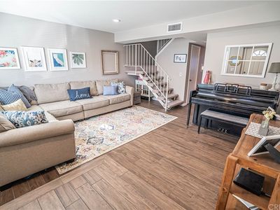 25228 Avenida Dorena, Newhall, CA, 91321