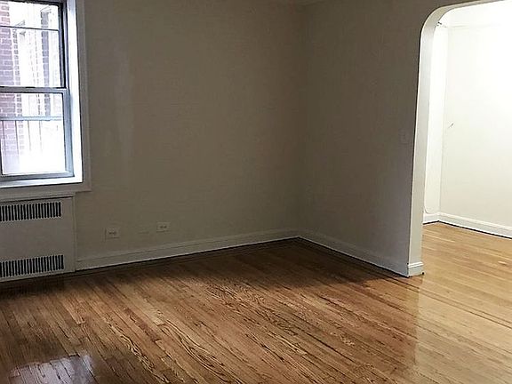 4th image of 14030 Ash Ave APT 2H