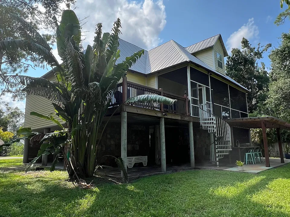 2515 Sunset Dr