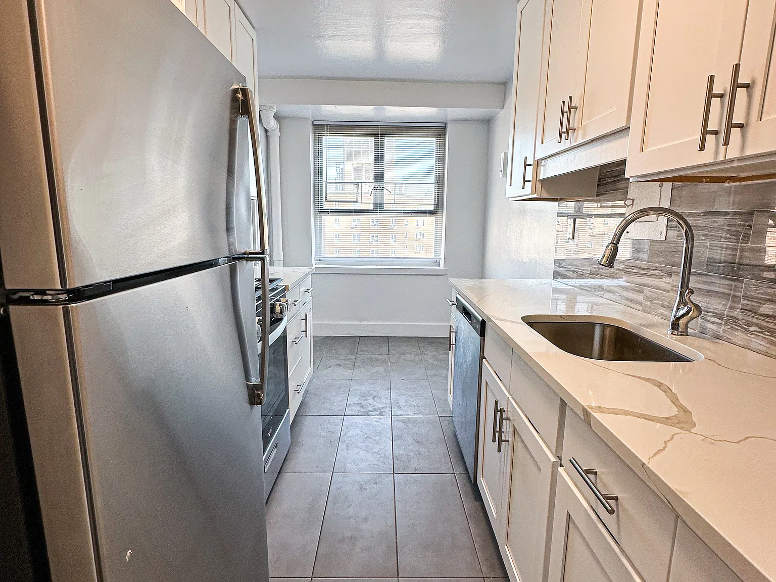 1 bed, 850 sqft, $2,350 — Photo 2