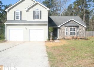 384 Pecan Wood Cir, Fairburn, GA 30213