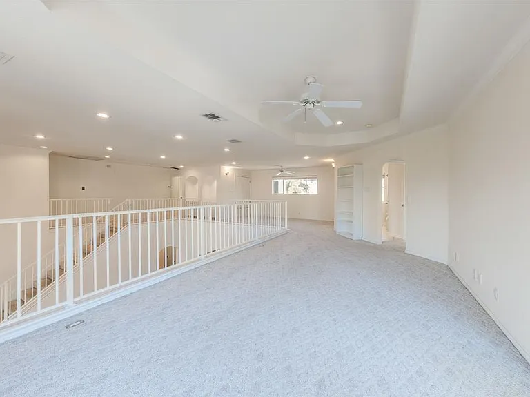 1704 Randolph Ridge Trl — Photo 15