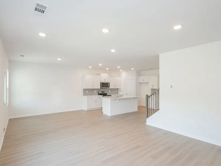448 Jet Stream Dr — Photo 11