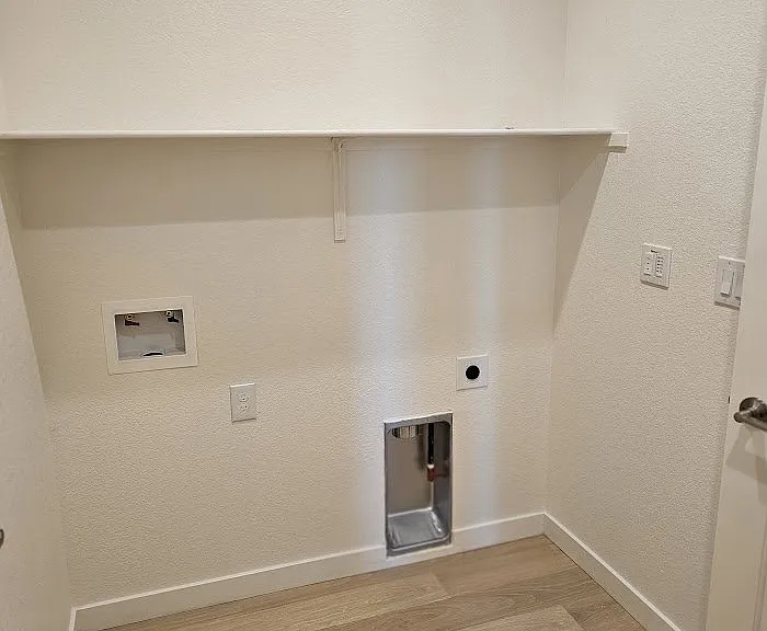 1870 Trinity Ct — Photo 17