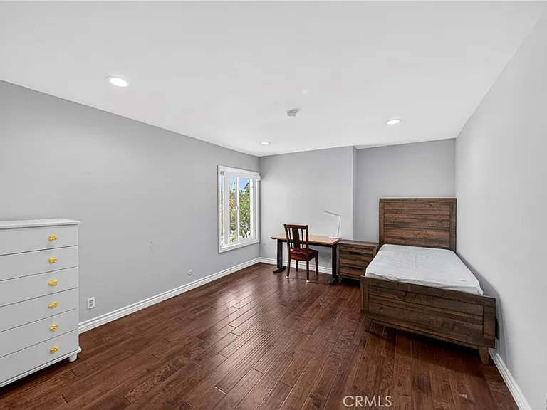 2540 Royale Pl — Photo 16