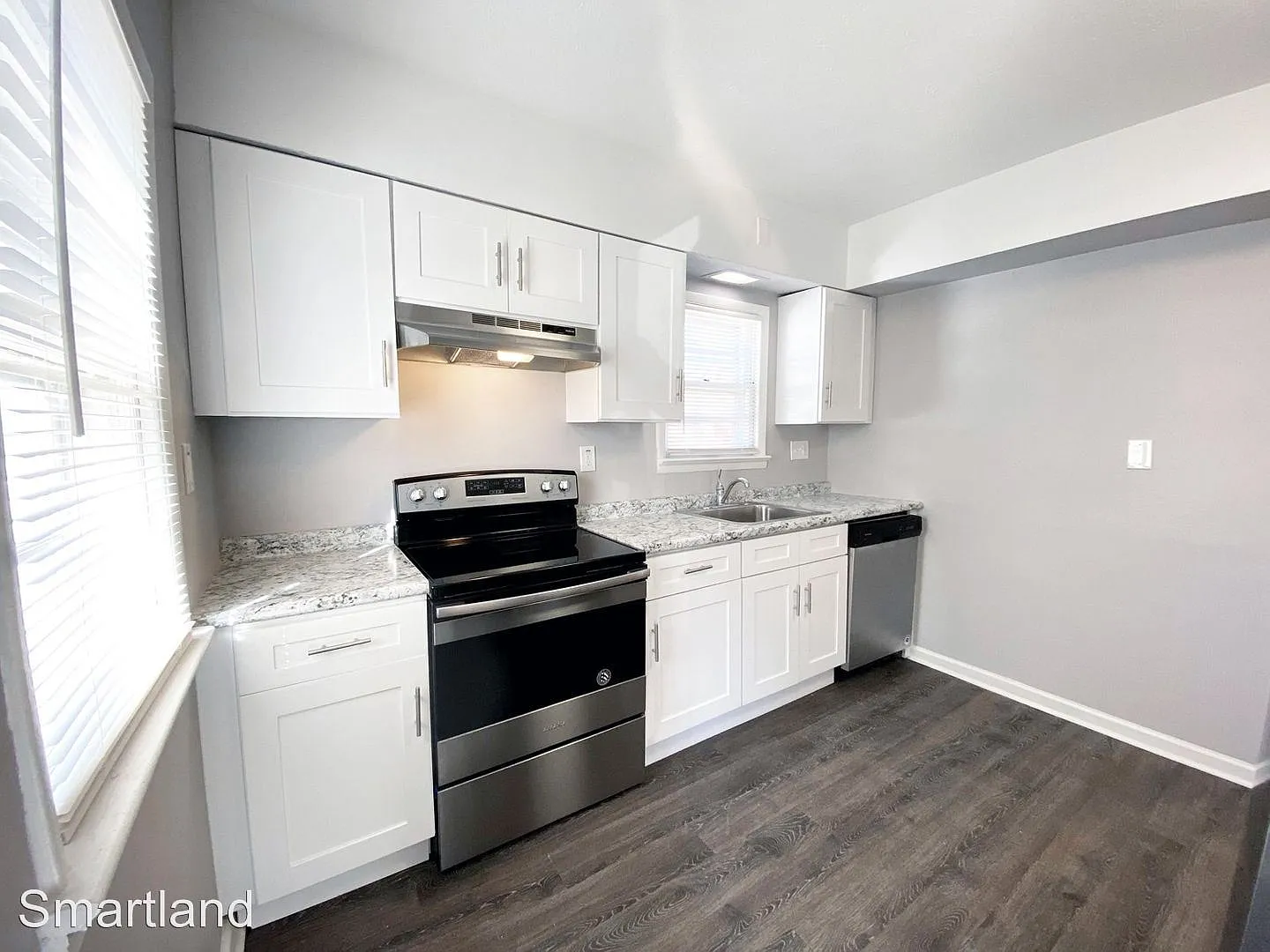 5650 Harrison Ave photo 1