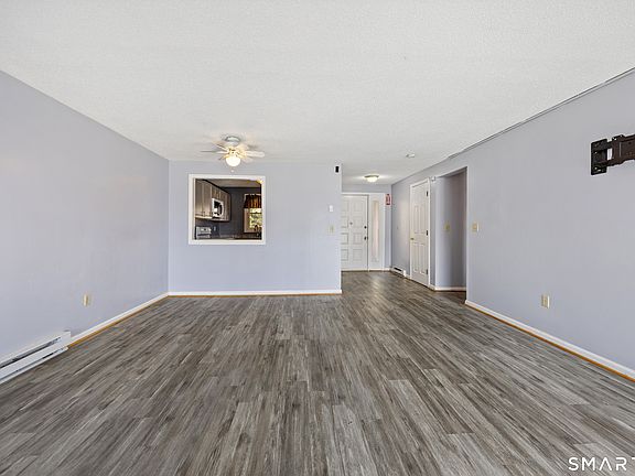4th image of 883 Rubber Avenue #2