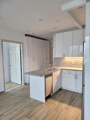 Rented by Rizos Realty Corp | media 18