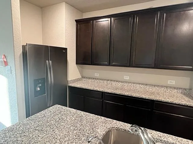 6707 Shiraz Way — Photo 3
