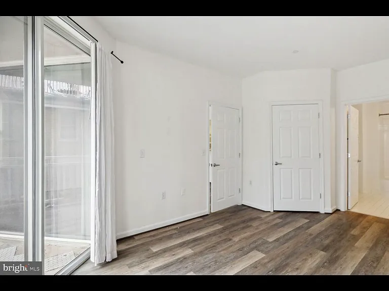 23 Pierside Dr #306 — Photo 4