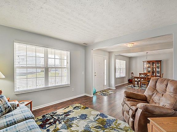 4th image of 1648 Cedar Mill Dr
