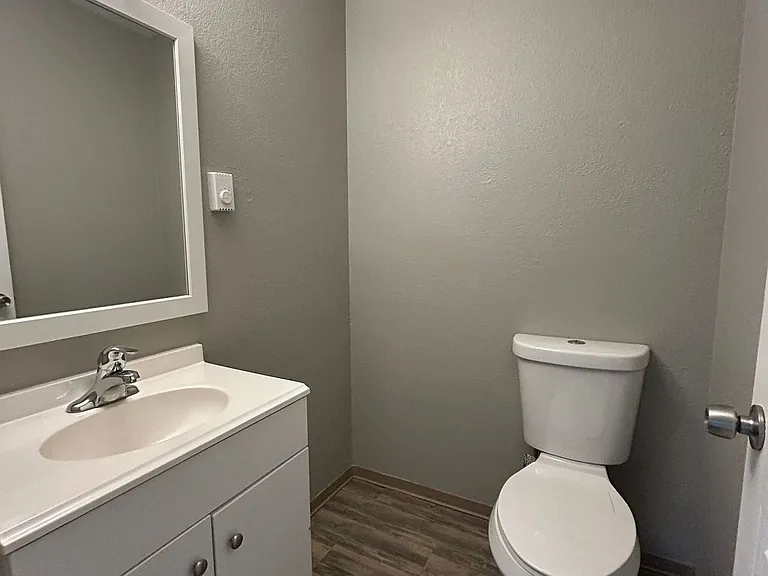 1516 N Brook Ct — Photo 7