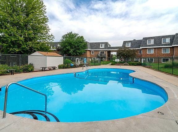 3rd image of 1501 Superior St #2B-2Ba-1005Sqft