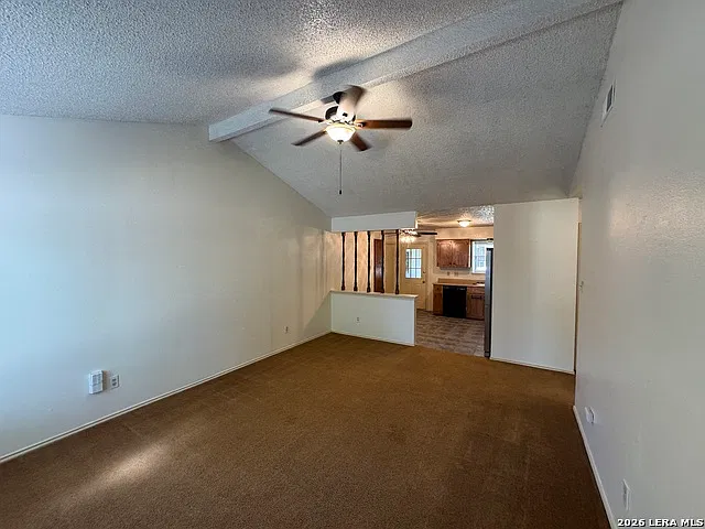 3 bed, 1.0 bath, 840 sqft, $1,295 — Photo 4