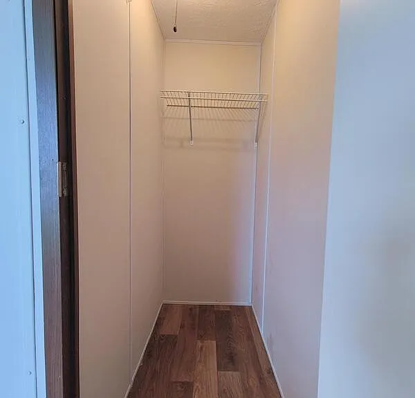 312 W Tower Ln — Photo 10