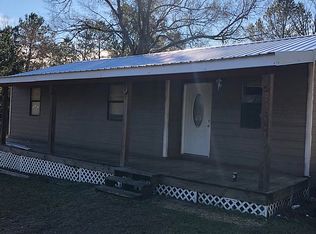 10 Entrekin Rd, Lumberton, MS 39455