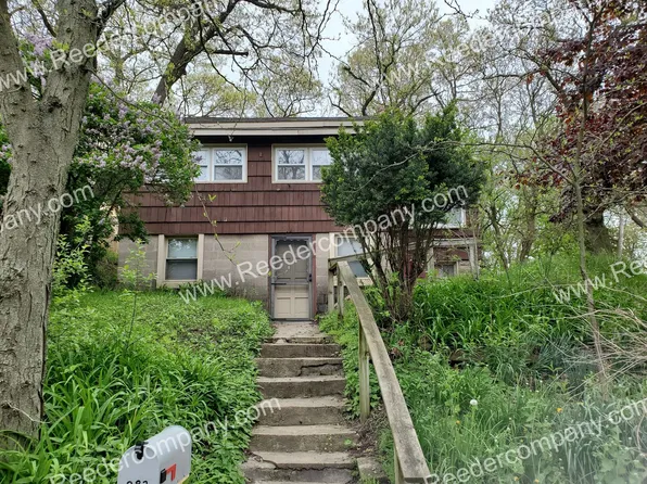 283 N Hamilton St, Gary, IN 46403