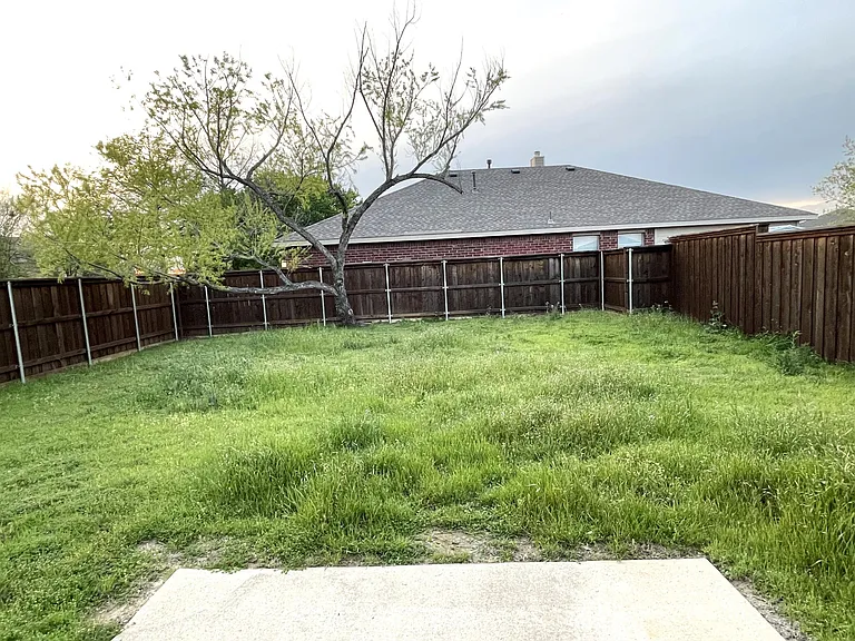 1001 Campbell Dr — Photo 14