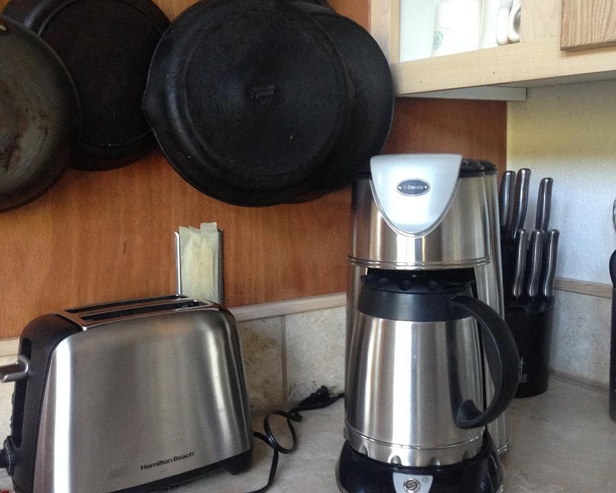 fully stocked kitchen