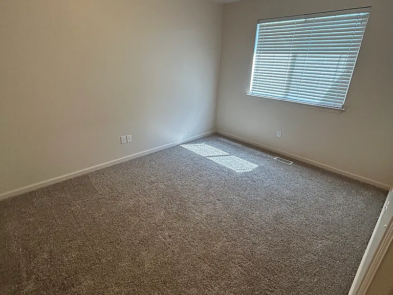 1394 W Stone Meadow Dr — Photo 11