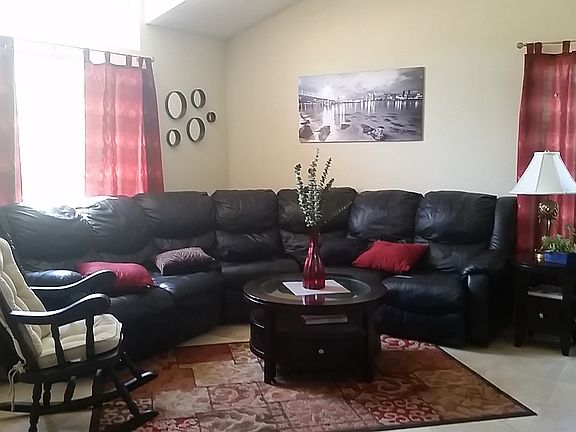 5th image of 1202 Vista Ave