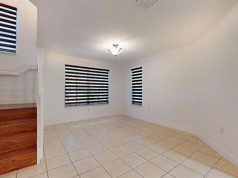 12819 SW 31st Ct — Photo 7