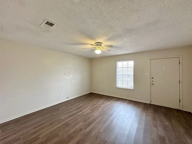 624 Sunset Ln — Photo 5