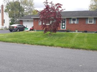 4470 Henry St, Easton, PA 18045