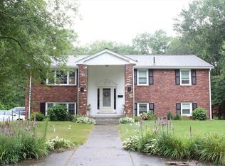 27 Lizotte Dr, Bellingham, MA 02019