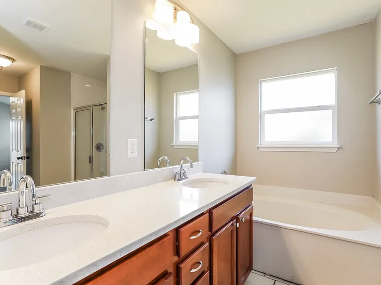 3163 Pine Haven Dr — Photo 12