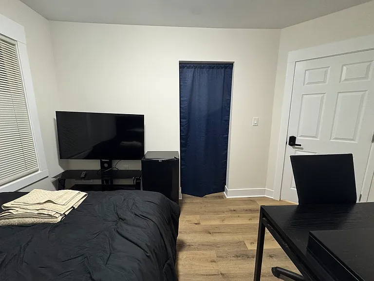 220 W Buena Vis — Photo 13