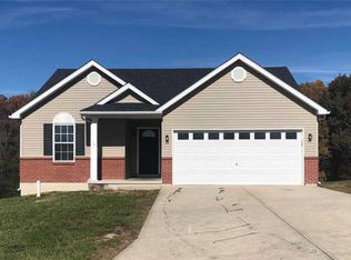 15 Timberline Dr, Moscow Mills, MO 63362